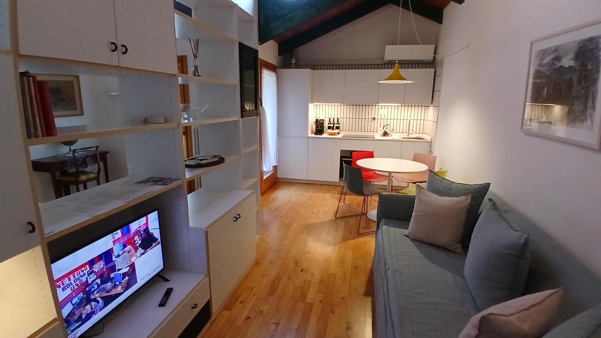 Italian Design Small Attic, Bologna